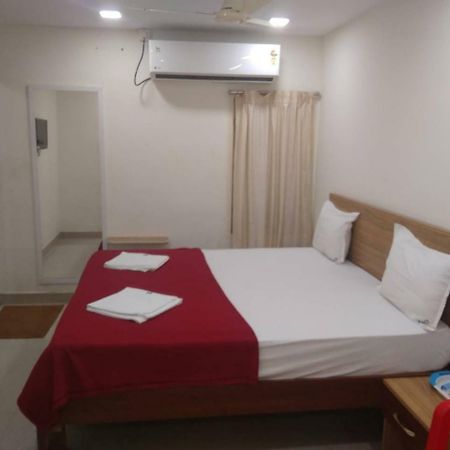 Raya'S Inn 库姆巴科纳姆 外观 照片
